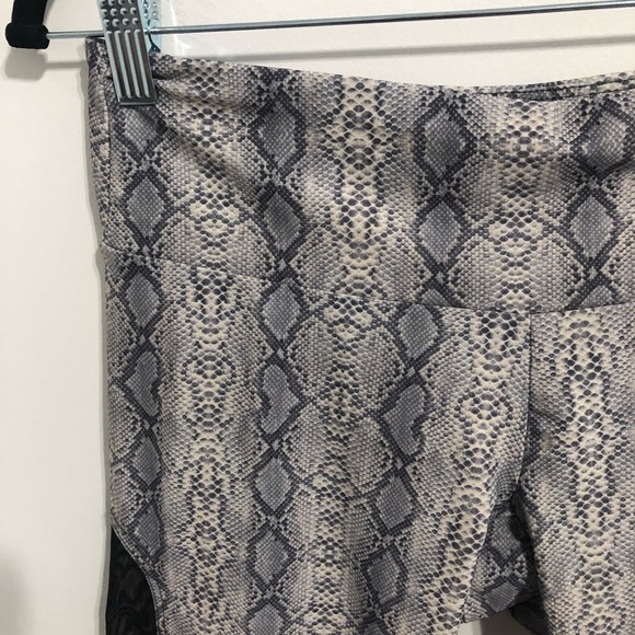 Mesh Panel Snake Print Onzie Crop - Picture 11 of 12